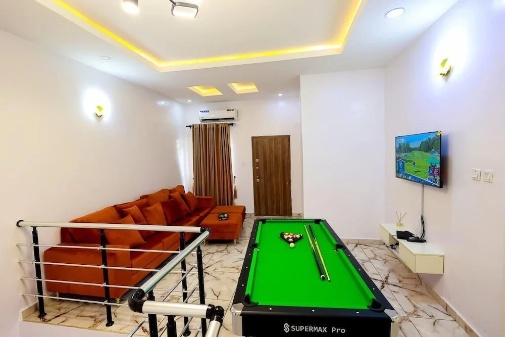 15 Sule Olusesi Rd