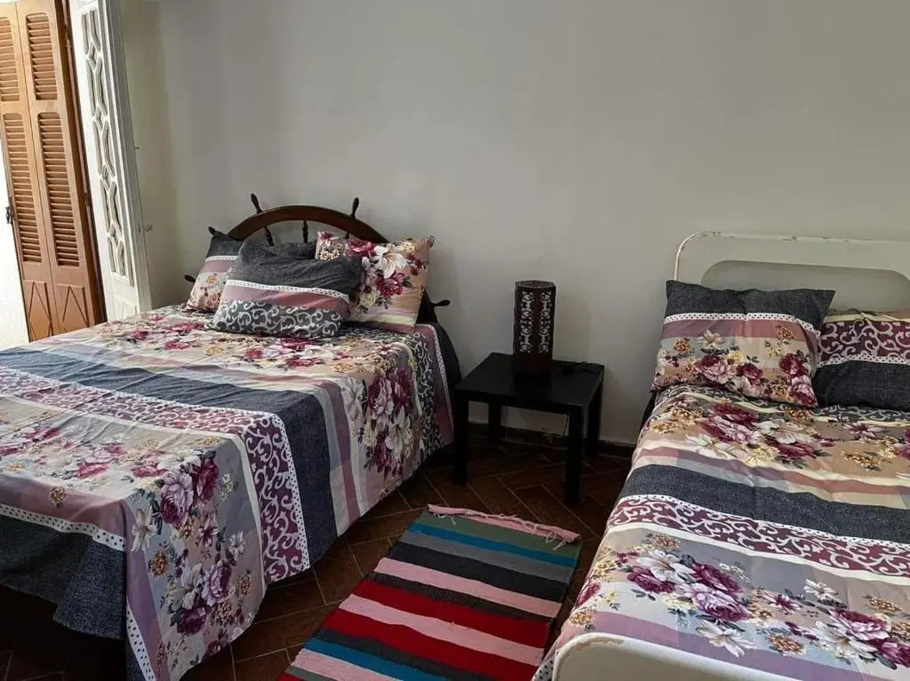 White Family Villa - Private Pool - AC - Very Big Garden - 5 bedrooms - 5- Min Walk to Beach