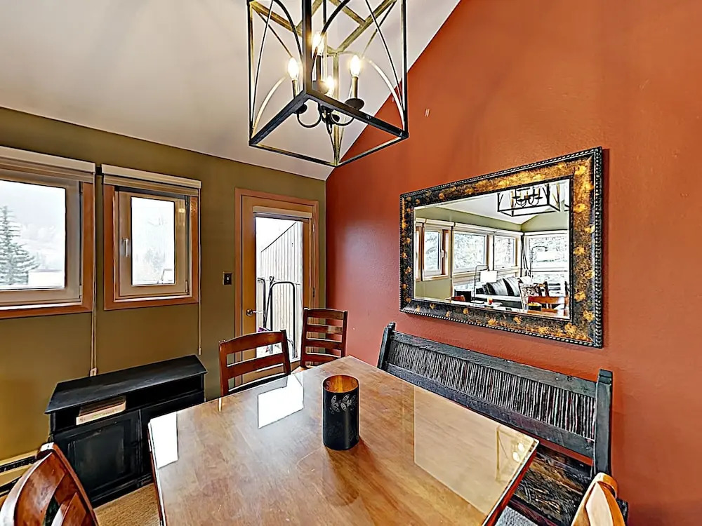Bighorn #13E - 2 Br Condo