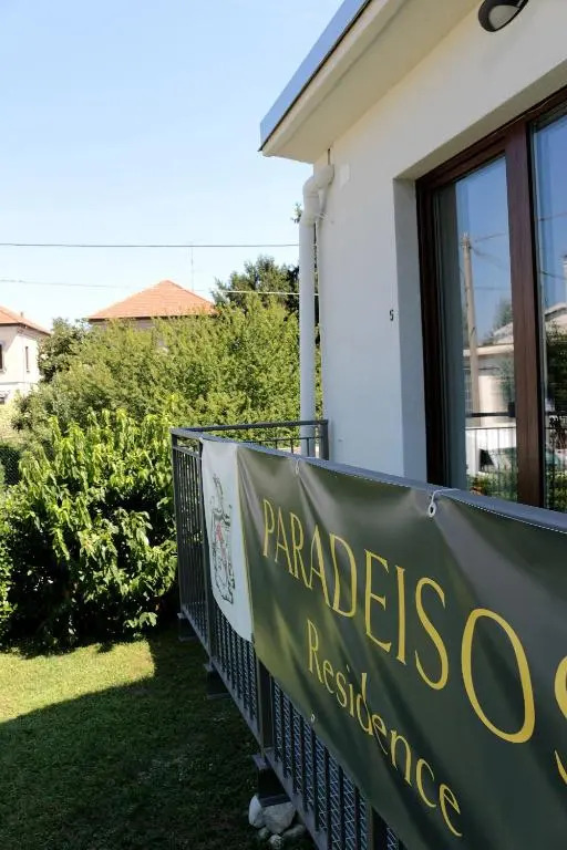 Paradeisos Residence Sas
