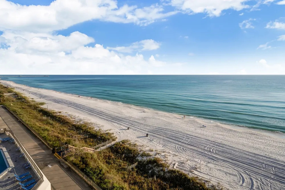 AquaVista Beach Resort by Sand Seeker Vacations
