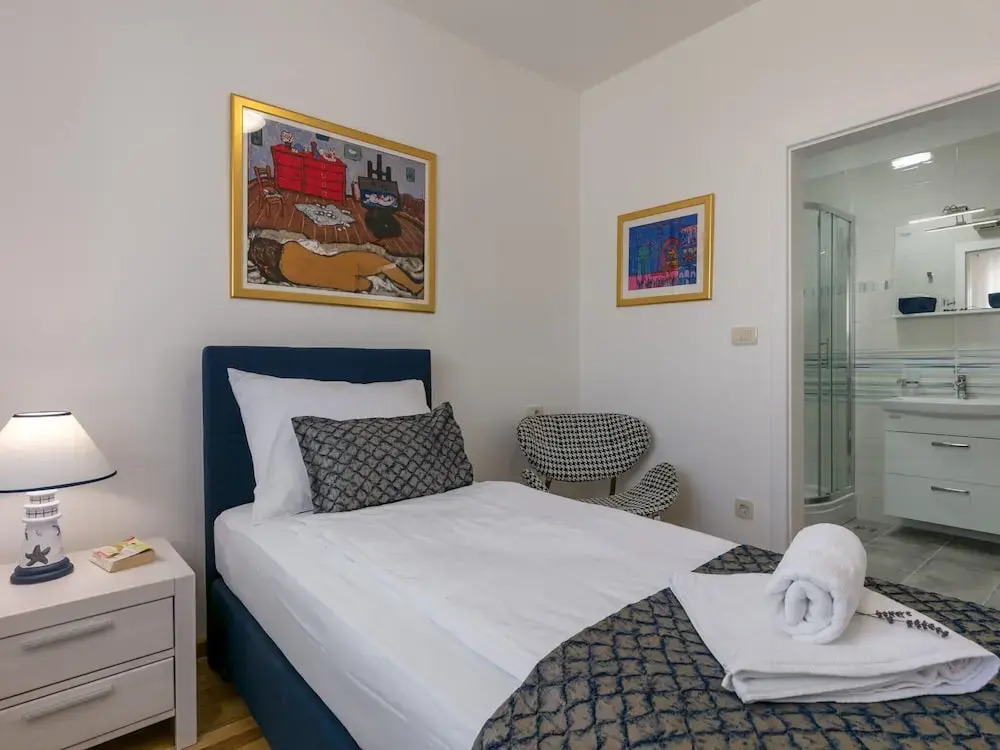 Villa on Brac Island Near Beach & Pool