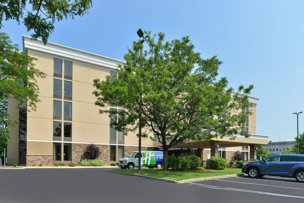 Holiday Inn Express Worcester