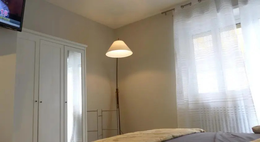 8Thfloorhouse