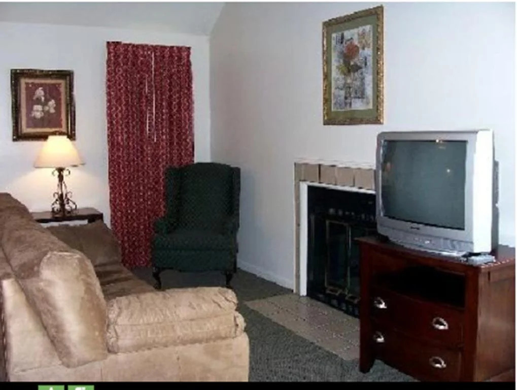 Huntsville Hotel & Suites