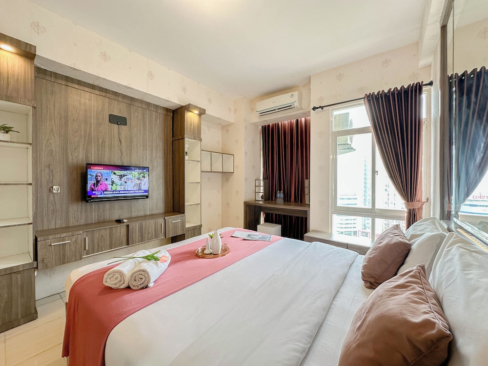 Cozy Living Studio Near Merr At Bale Hinggil Apartment