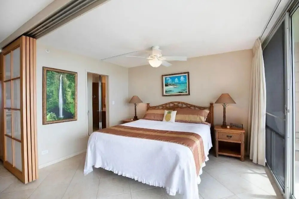 Mana Kai Maui Resort, #812c 2 Bedroom Condo by RedAwning