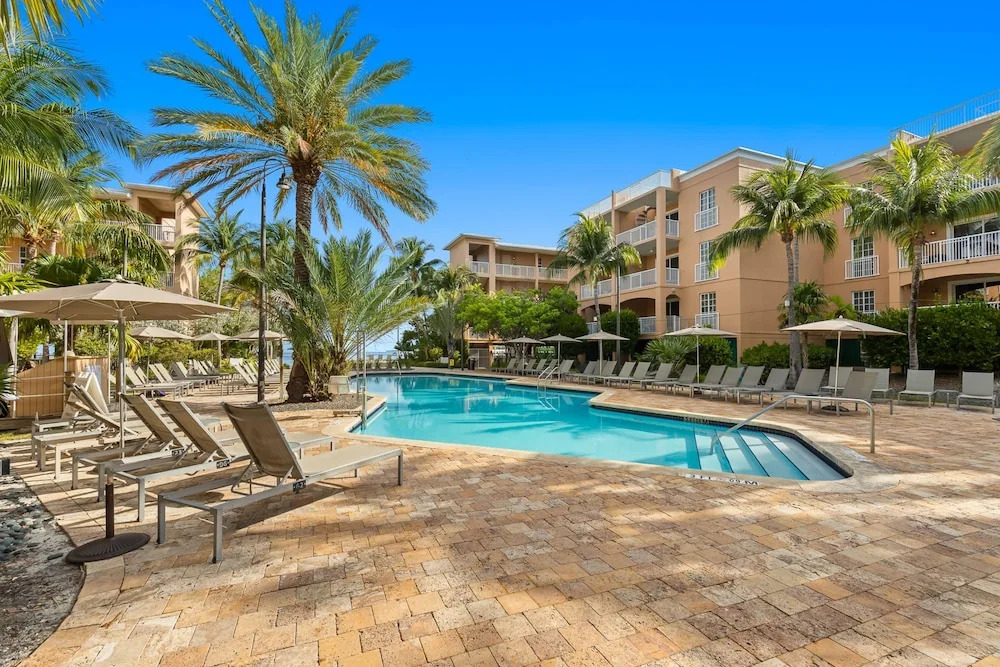 Island View 1BR Residence With Balcony