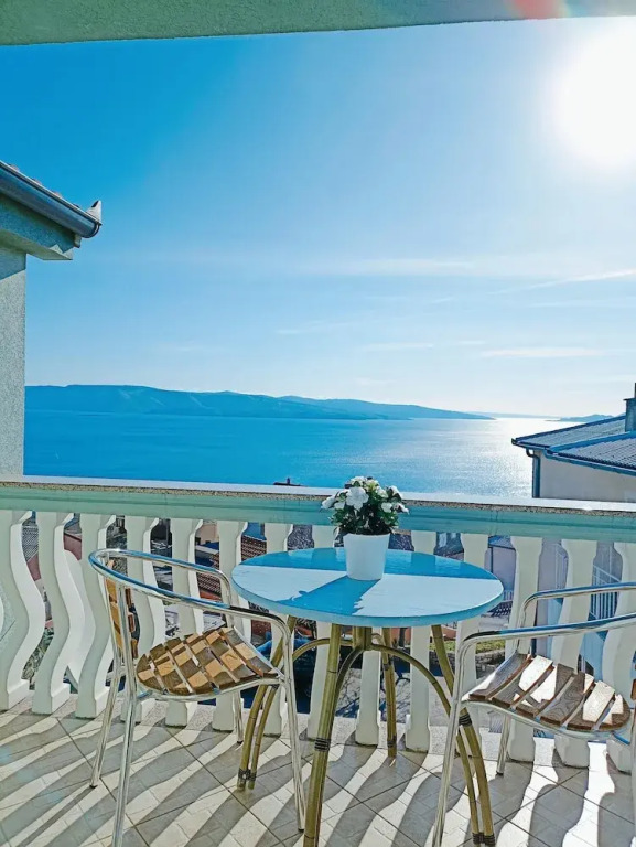 Adorable Apartment With Pool & Terrace With Sea View