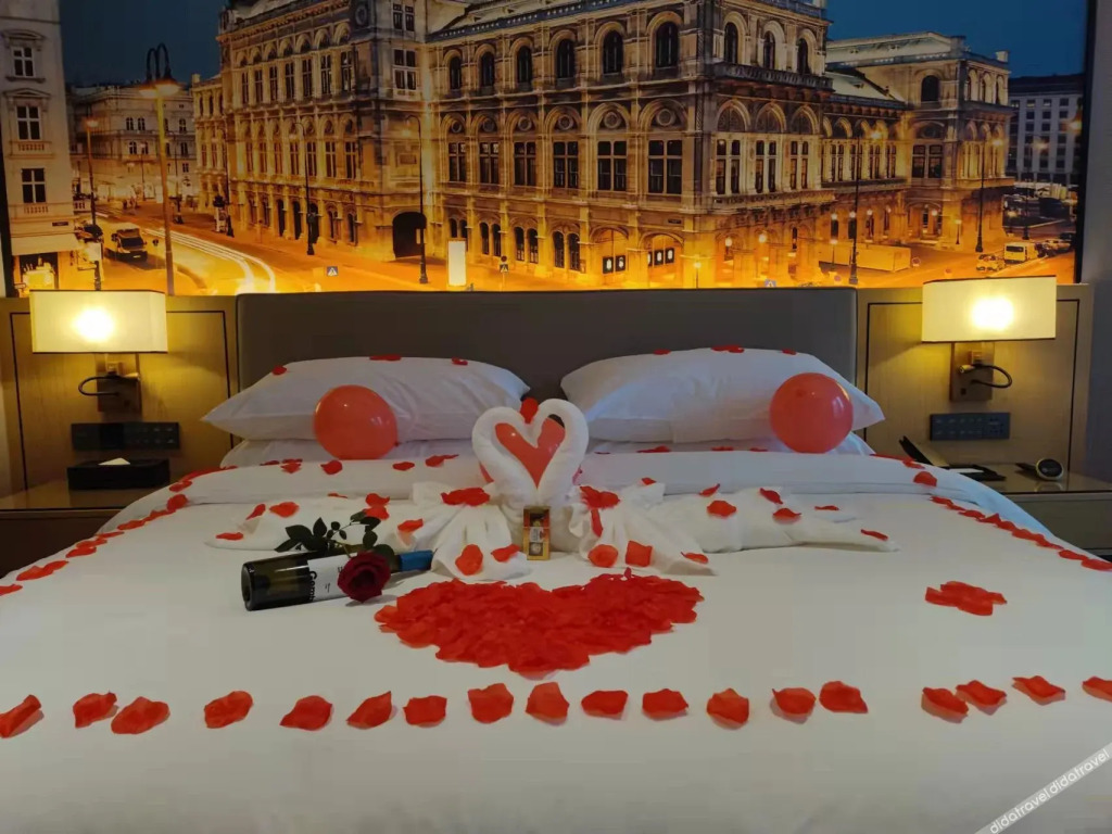 Vienna International Hotel (West Square Of Chengdu East Railway Station)