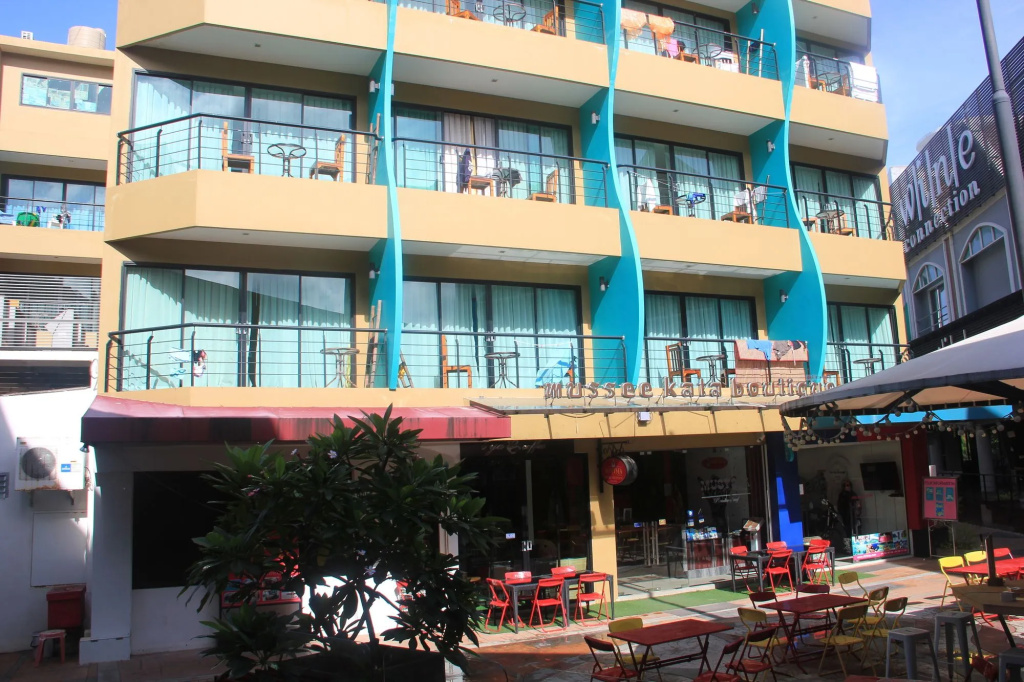 Must Sea Hotel - SHA Hotel