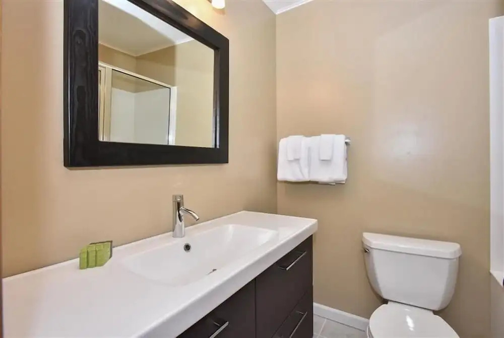 Seven Springs 4 BR Deluxe Townhouse, Sleeps 11! by RedAwning