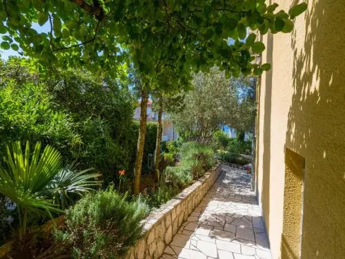 Apartments Neno 1