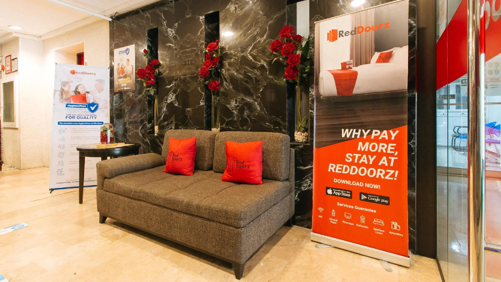 RedDoorz Premium near Greenbelt Makati