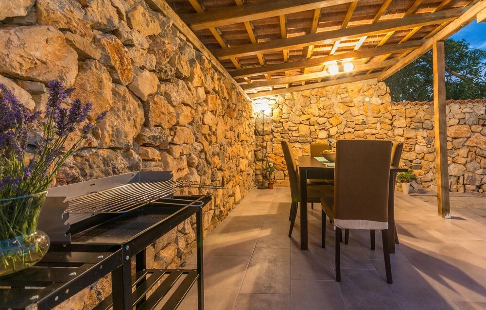 Lovely Home In Donje Rastane