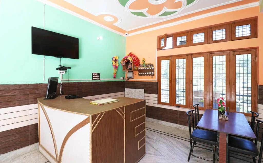 Kanak Palace By OYO Rooms