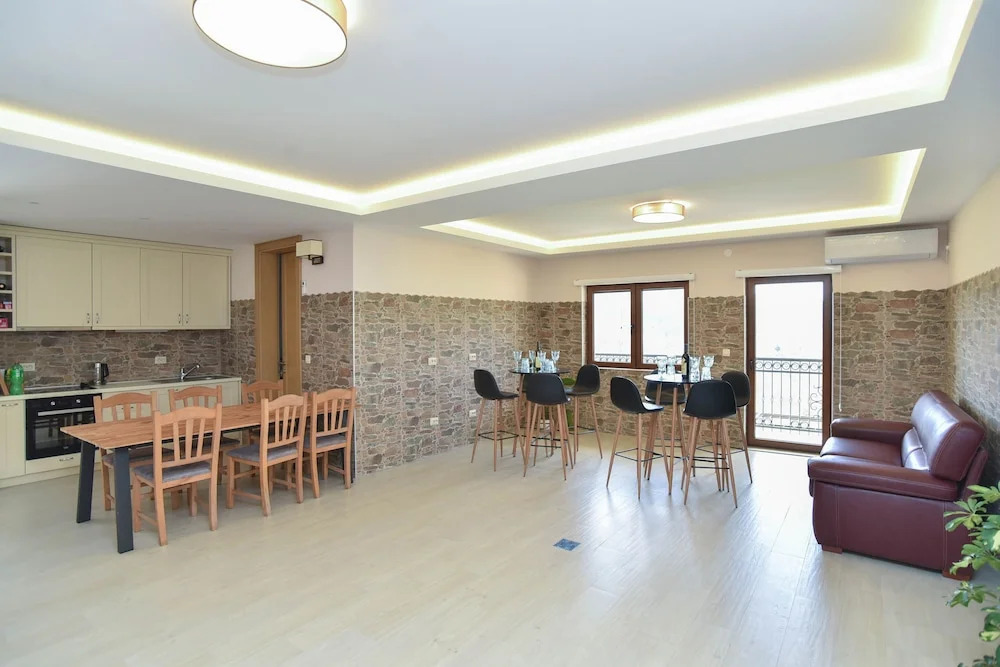 Villa 177