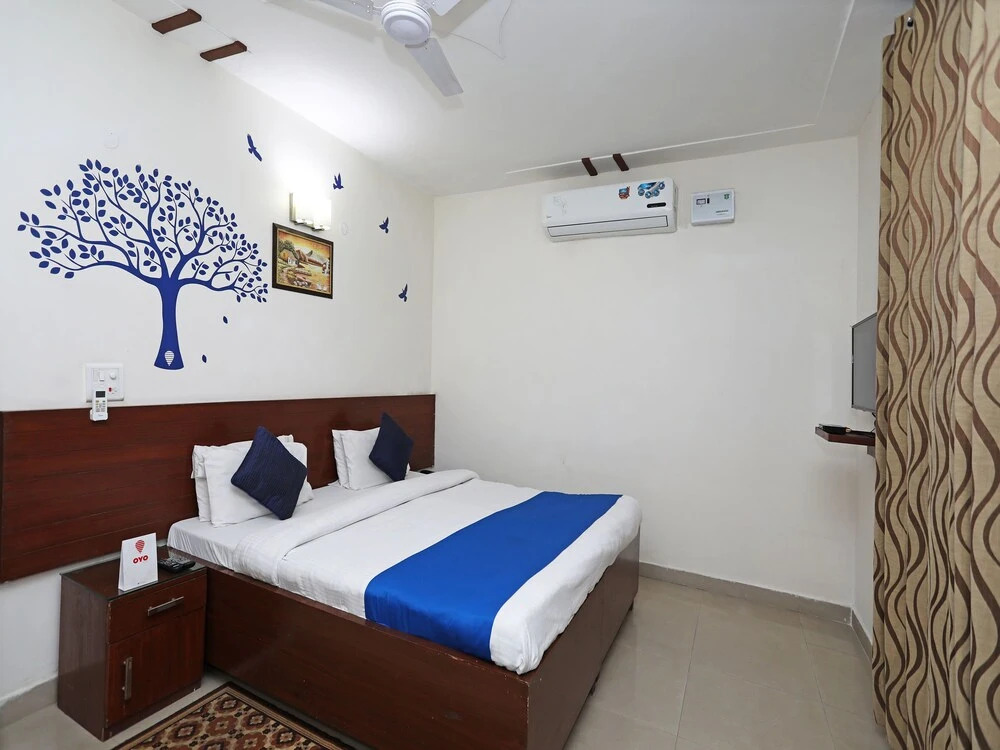 OYO 10804 Hotel Kumar
