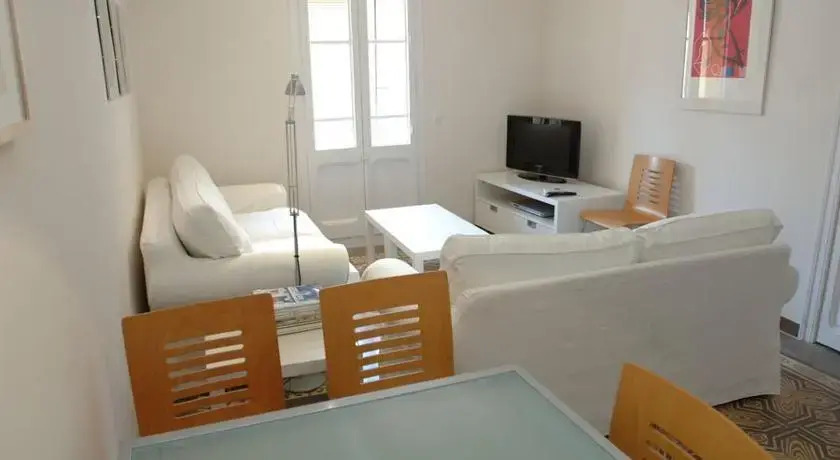 BarcelonaForRent Vila Deluxe Apartments