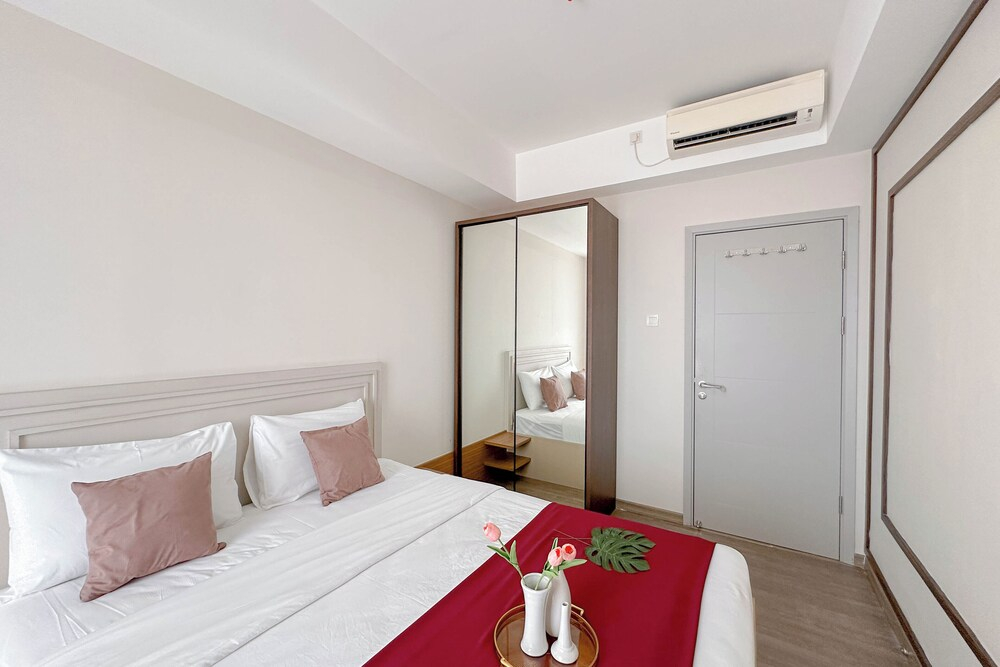 Ivory Nest 2Br At Grand Sungkono Lagoon Apartment
