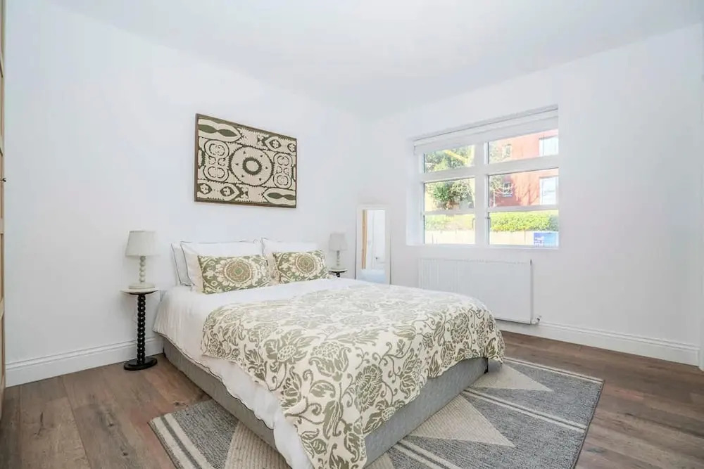Stylish 3BR Wimbledon Roof Terrace & Parking