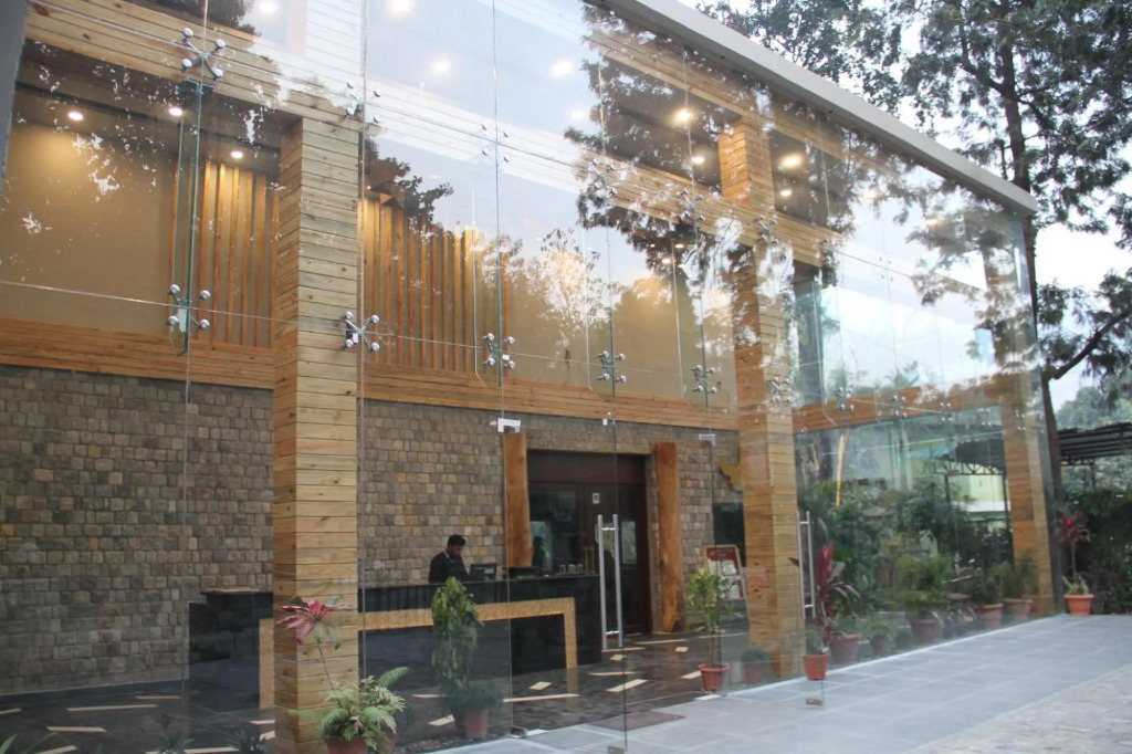 Vasant Corbett Resort By Mannat