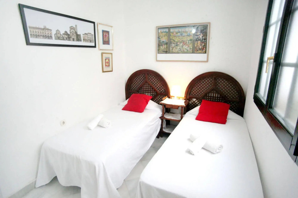 Casa Pilatos Suites Apartments