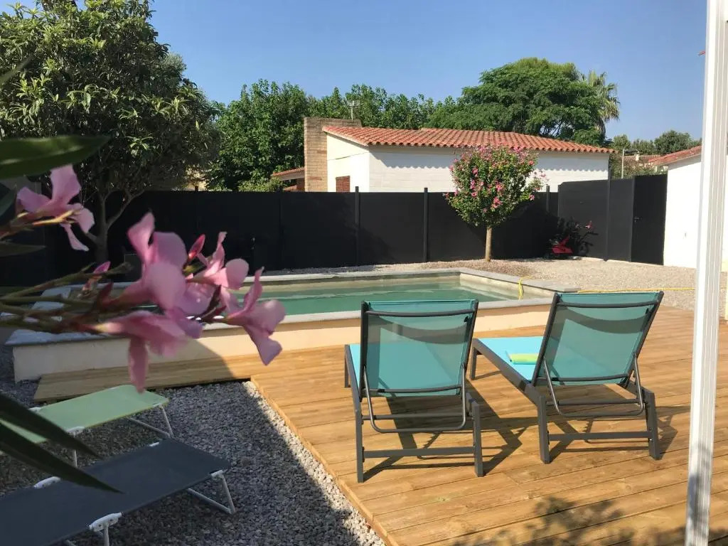 Casa en Empuriabrava con piscina privada y a 500m de la playa