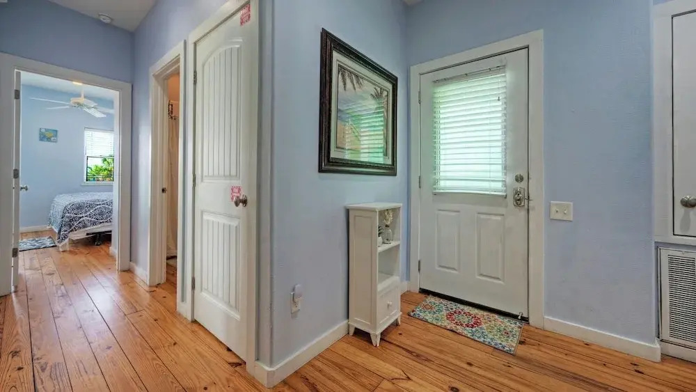 Walk to the Beach Ocean Views, Balcony Dining & Open Living Beachview 54 by Avantstay