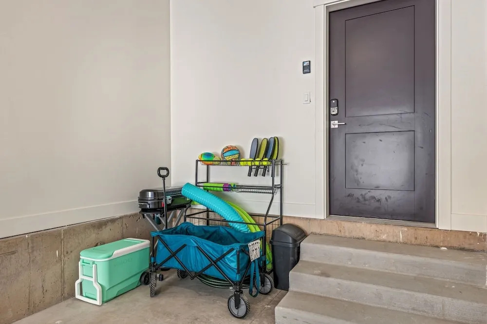 Desert Beach Retreat 3 Bedroom Condo