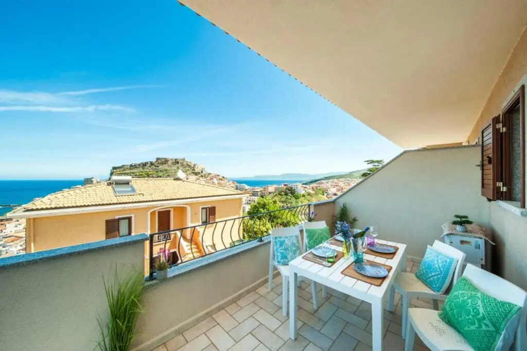 Attico vista mare a Castelsardo con terrazzo panoramico