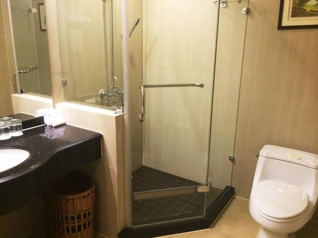 Highton Hotel Shanghai