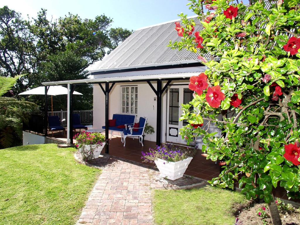 Belvidere Manor Lagoonside Cottages
