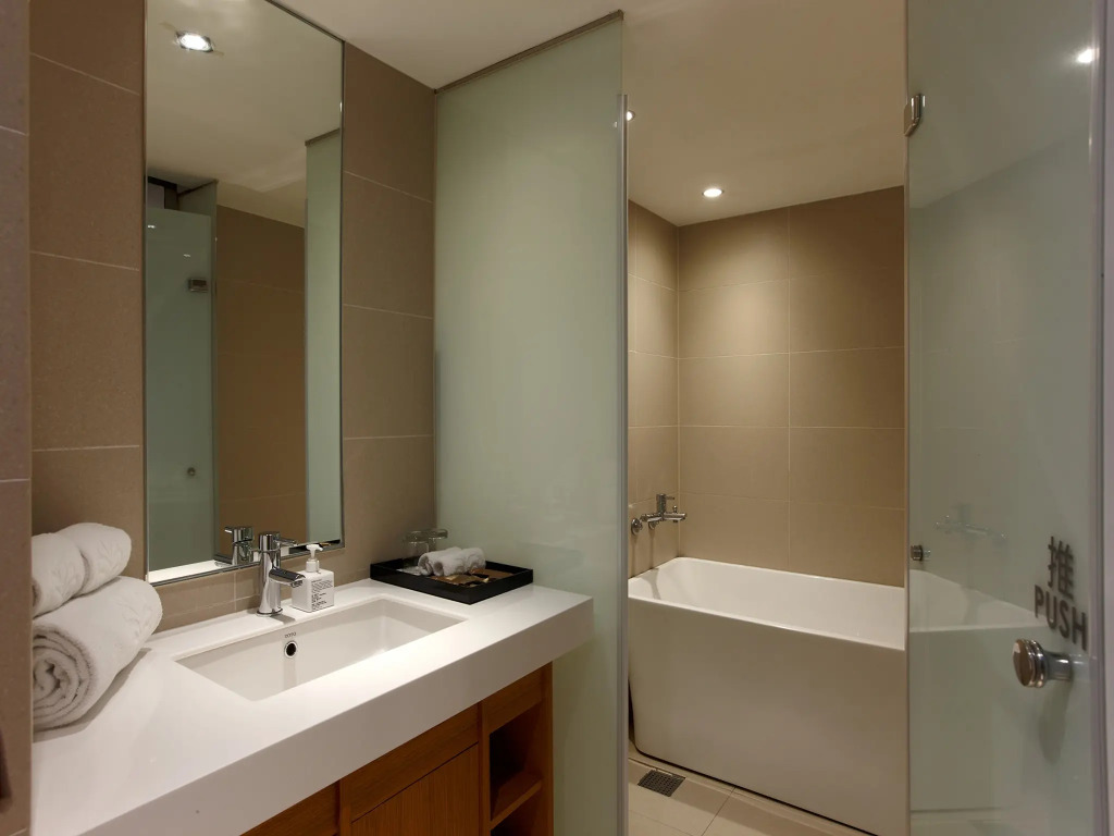 Royal Inn Taipei Linsen - Huashan 1914 Creative Park