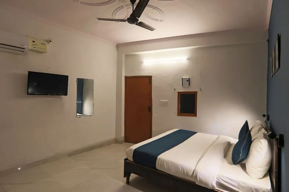Silverkey Executive Stays 42928 Near Global Hospital