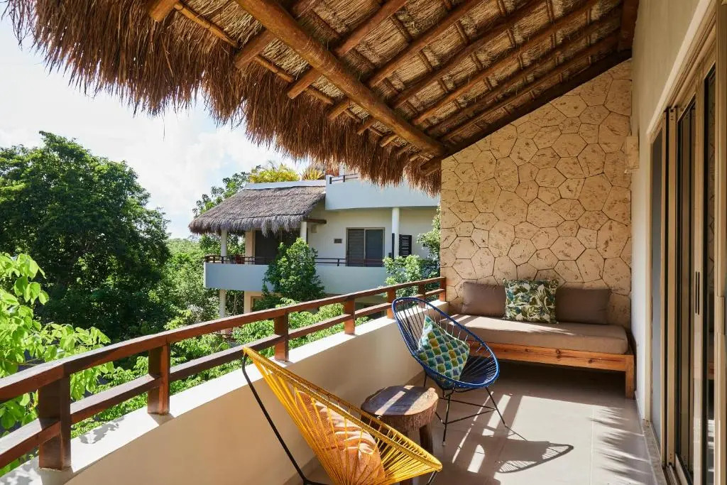 Modern and Spacious 2 bedroom PH, Rooftop & Pool