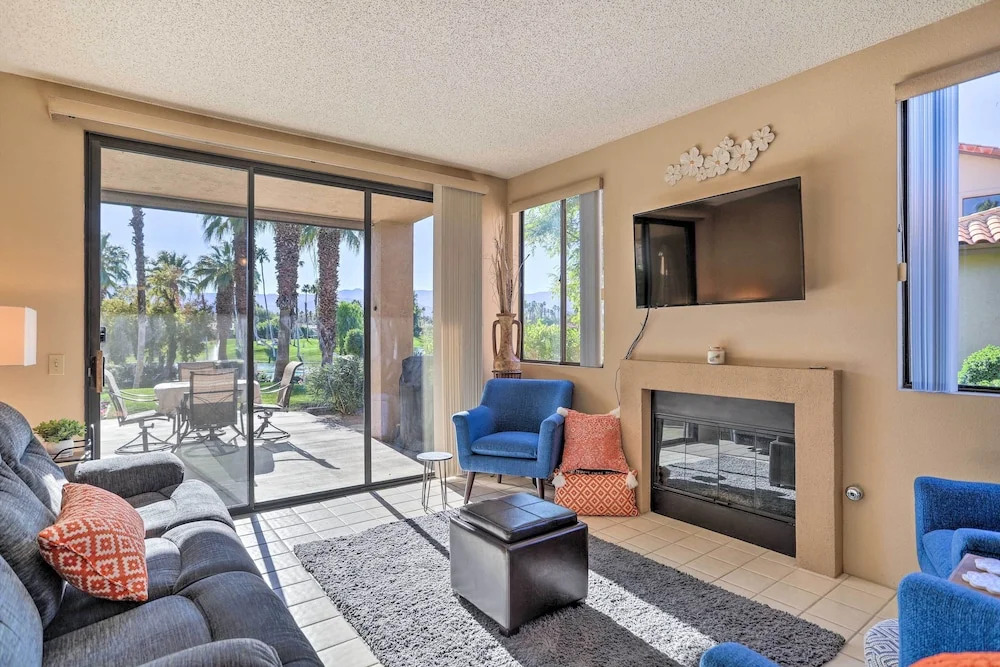 Near Golfing: Palm Desert Condo w/ Pool Access!