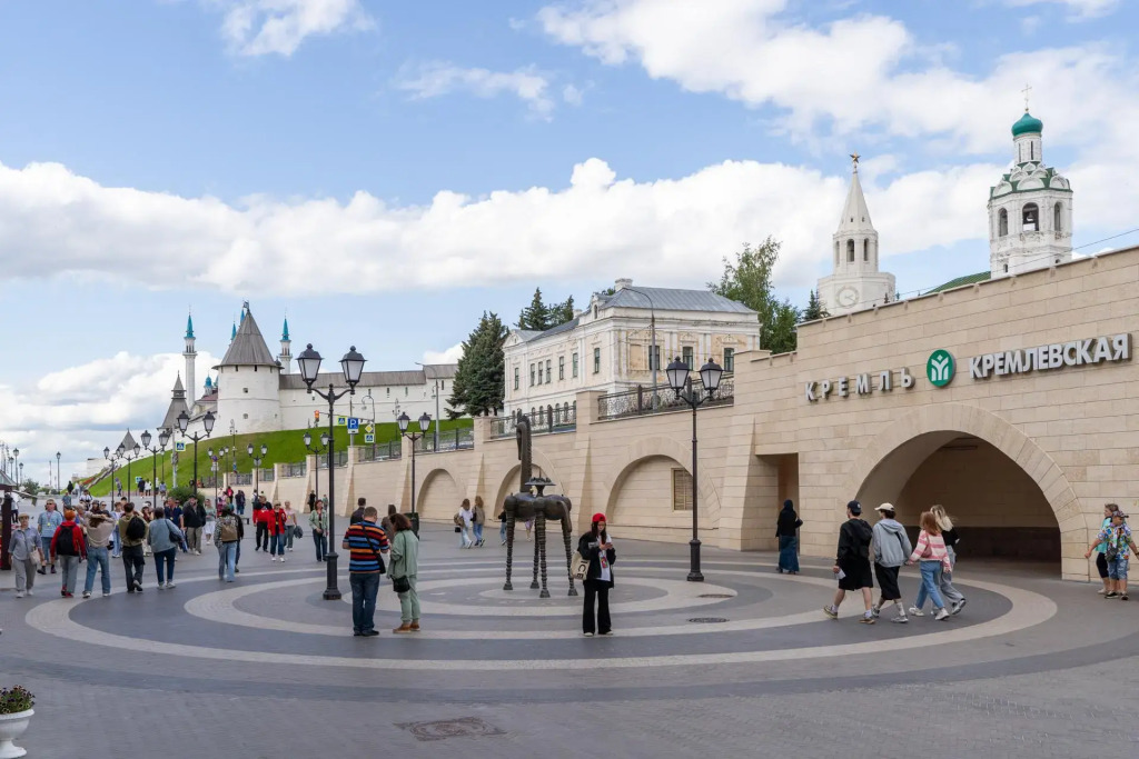 6-комнатная квартира возле Кремля