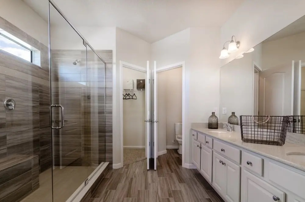 Luxury 5 bedroom suites just 10 minutes from Disne