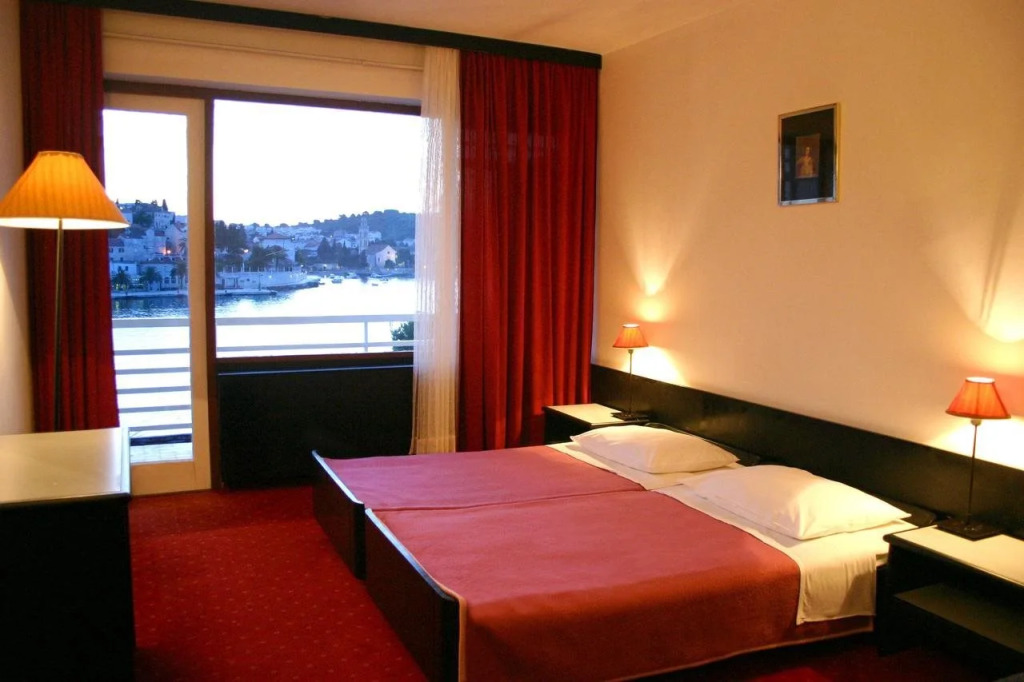 Delfin Hvar Hotel