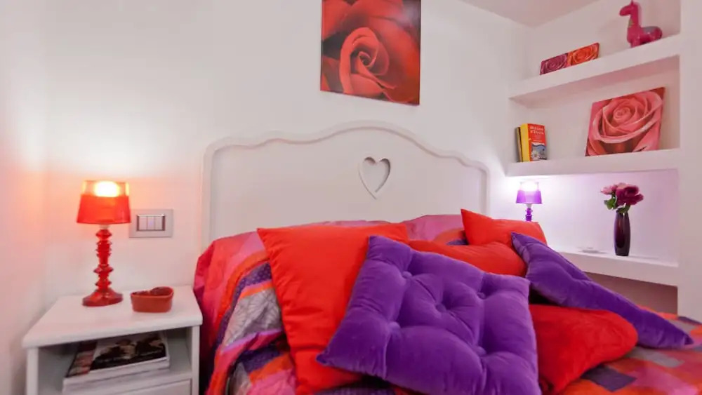 Rental In Rome Colour Colosseum Loft