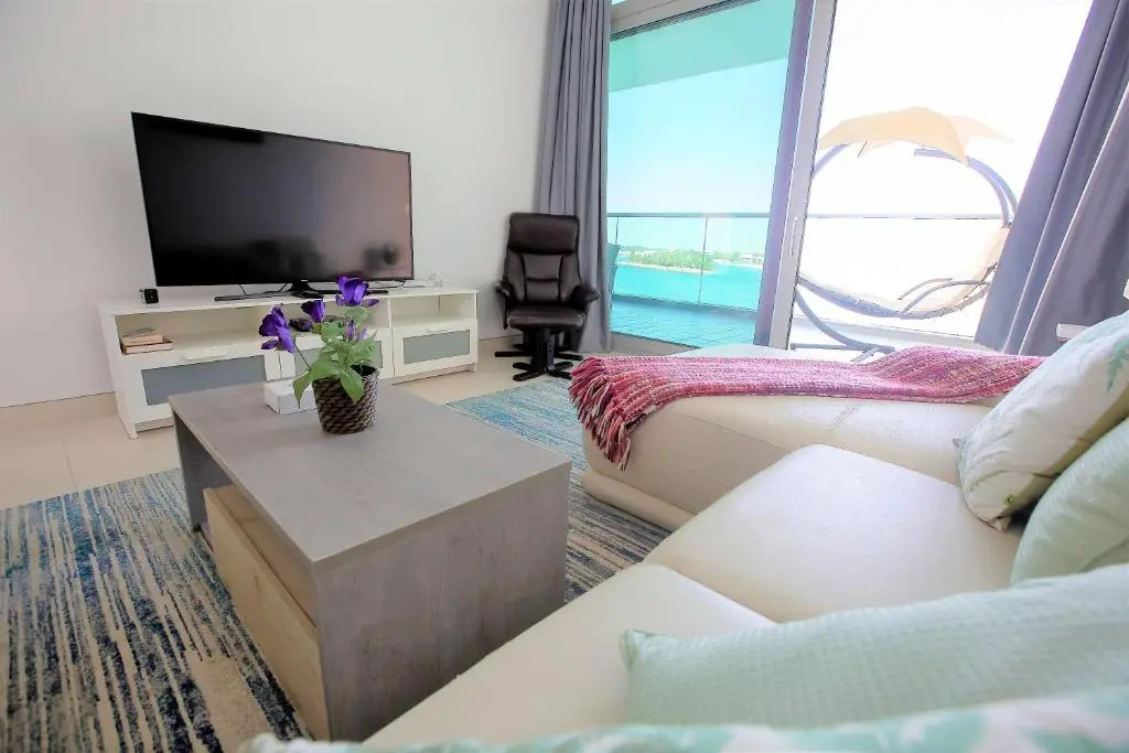 Stunning 1 Bedroom Sea View on the Palm