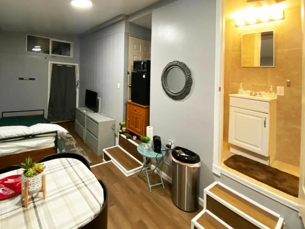 Adorable Studio in SF, near Daly City BART