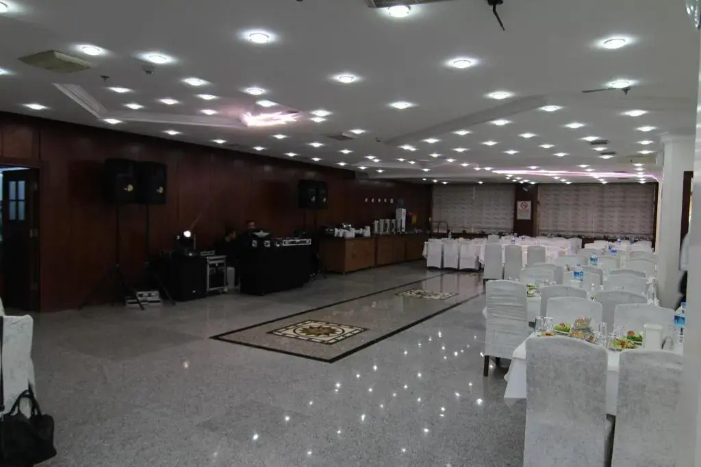 Kaya Hotel