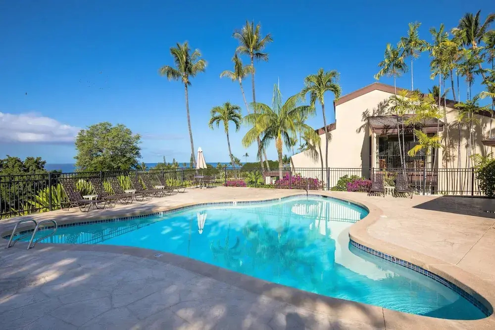 Country Club Villas #340 condo