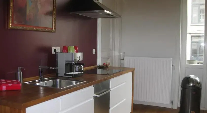B&B Shared Bed & Breakfast