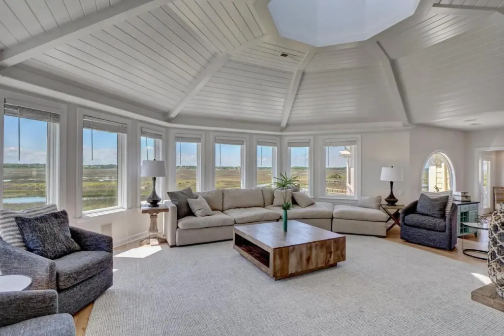 Sea Tranquility by Sea Scape Properties