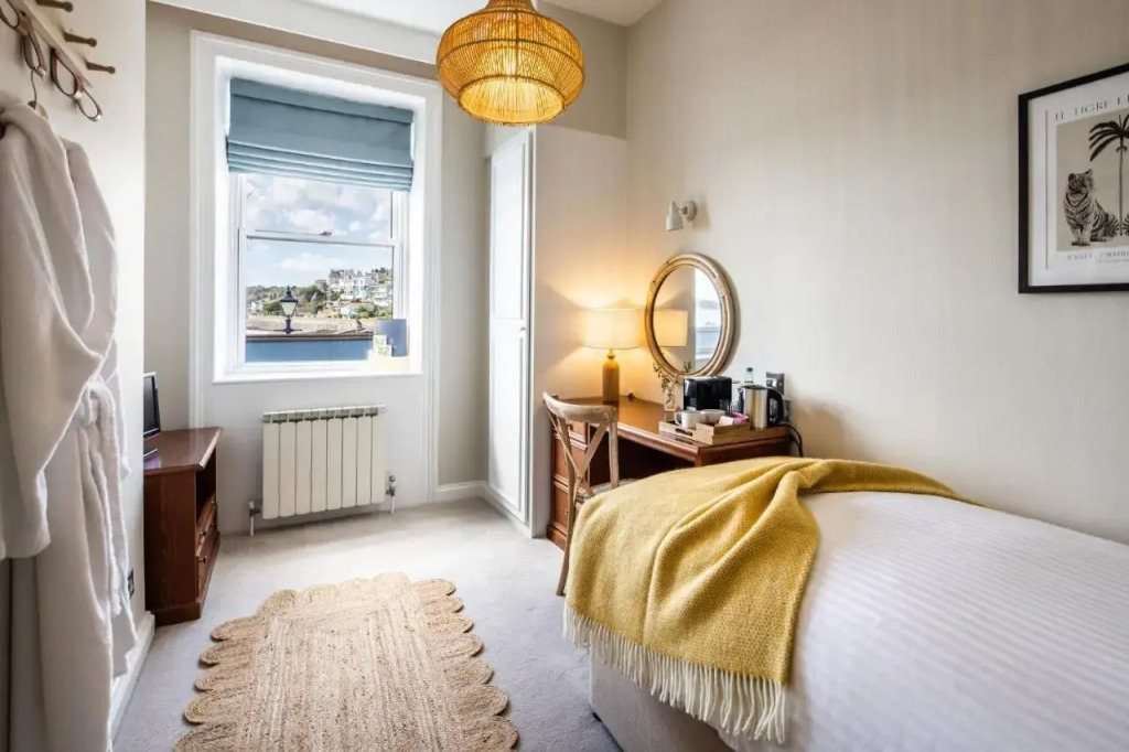 The Moorings Hotel & Restaurant