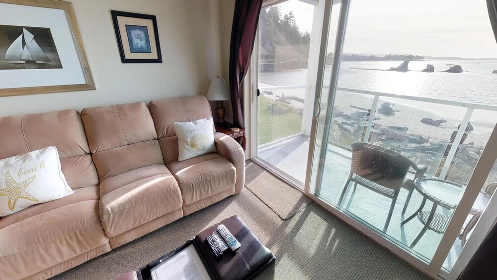 Waters Edge 308