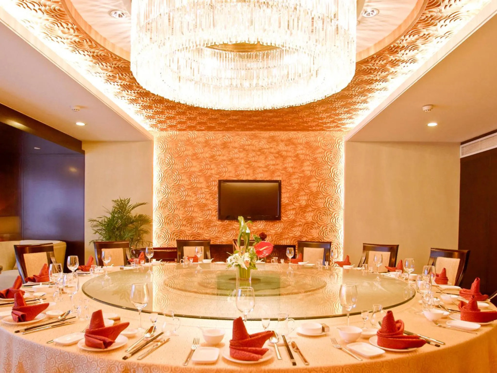 Cenbest Jinling Grand Hotel